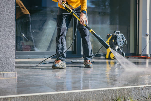 Best Pressure Washing Siding  in Washington, UT